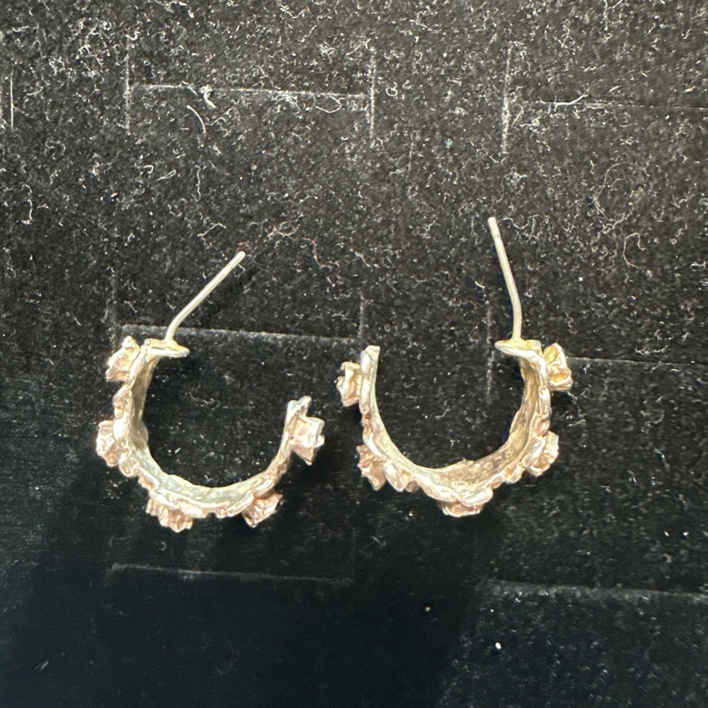 Silver 925 Rose‎ Hoop Earrings - Picture 4 of 6